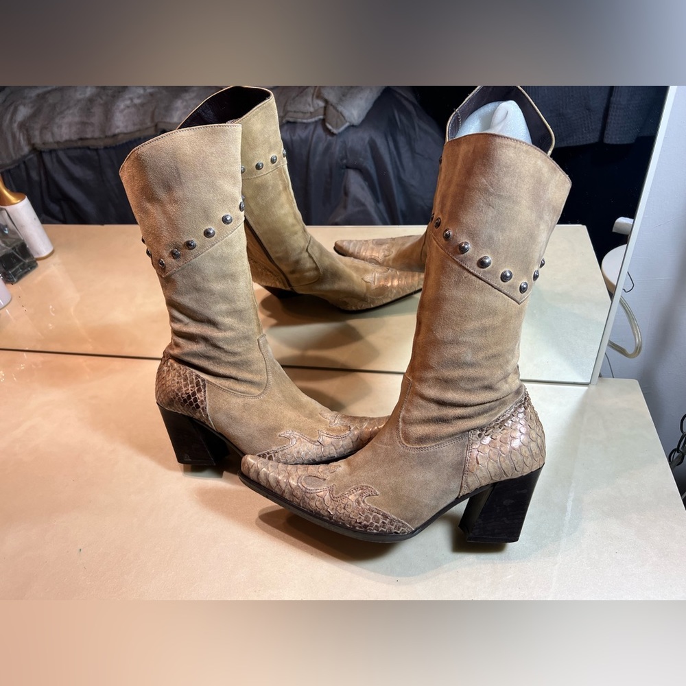 Janet & Janet Tan Leather studs & snake skin Distressed Boho Western Boots 36 - Picture 1 of 14